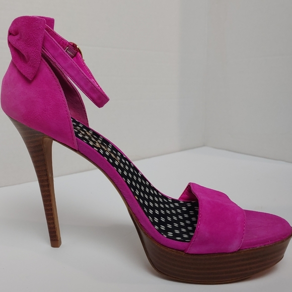 Jessica Simpson Pink Heels with Bow - Picture 10 of 16